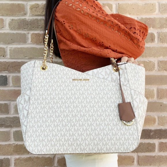 Michael Kors Large Chain Shoulder Tote MK Signature - Picture 4 of 6